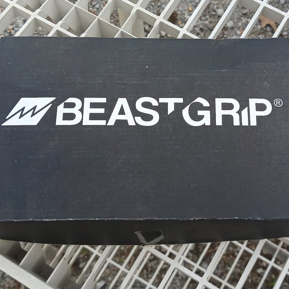 New BeastGrip Lens Adapter For Smartphone